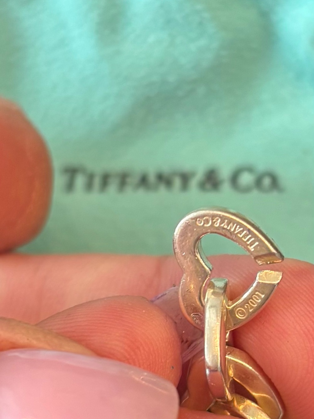 Tiffany & Co. Sterling Silver and 18K Gold Heart-Link Bracelet Chunky 8 inch - Picture 3 of 3